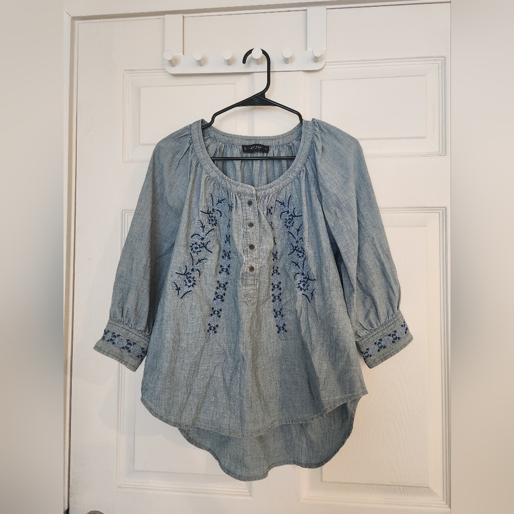 Lucky Brand * Embroidered Peasant Blouse * Chambray/Blue * XS